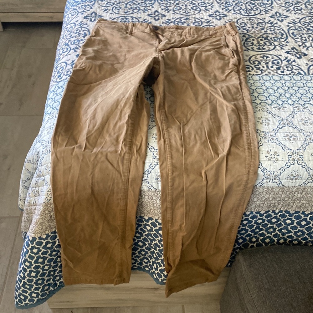 American Eagle khakis